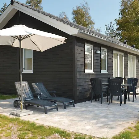 Feriehus Hus Med 3 Soveværelser Og Strandpromenade I Knebel Knebel